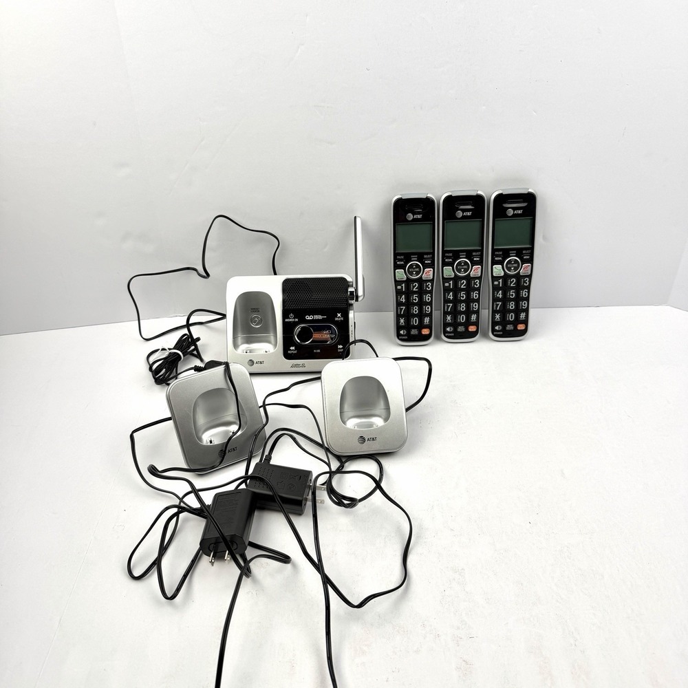 AT&T BL102-3 DECT 6.0 Cordless Phone 3 Handset Answering Machine EUC Tested